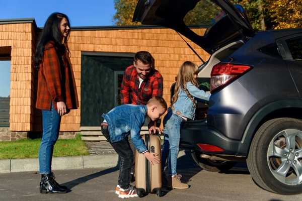 How to Choose the Safest Family Car for Long Trips